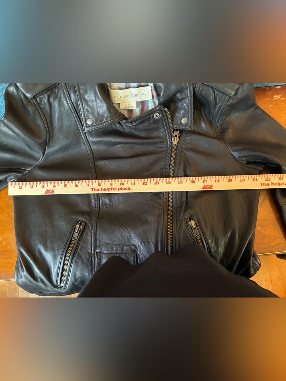 GENUINE LEATHER. Treasure & Bond Black Leather Moto Jacket - Picture 5 of 9